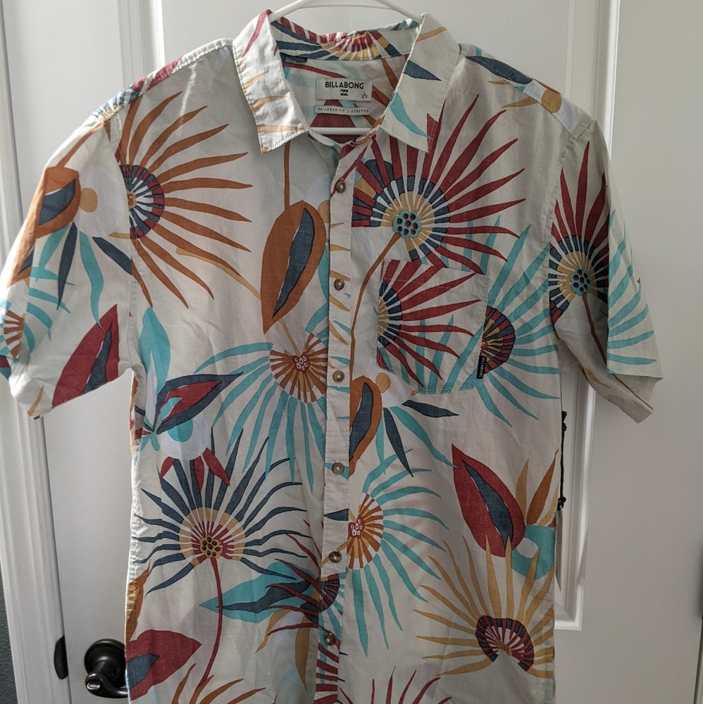 BILLABONG FLORAL SHORT SLEEVE SHIRT